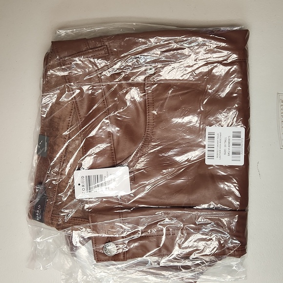 ❤️NWT VINTAGE TORRID FAUX VEGAN LEATHER POCKETS PANT SKINNY ROOT BEER PLUS SIZE - Picture 12 of 16
